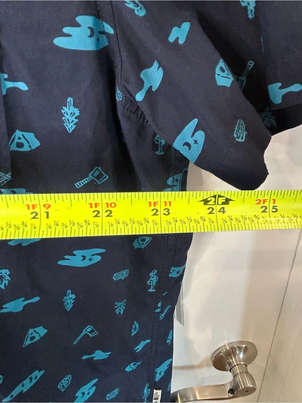 The North Face Navy Short-Sleeve Button-Down Light Blue Camp Print XL